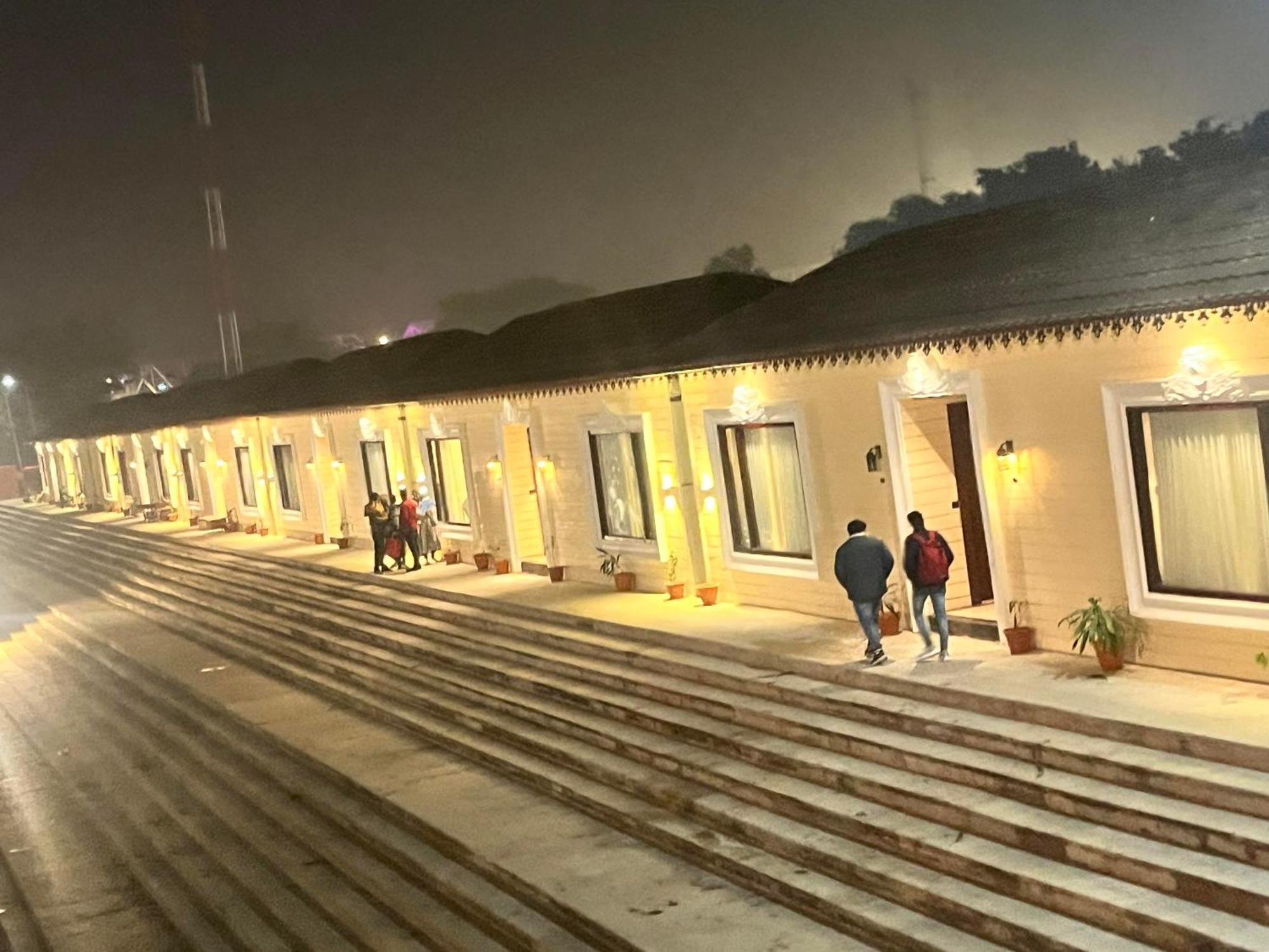 Ayodhya Haat Luxury Cottages Esterno foto